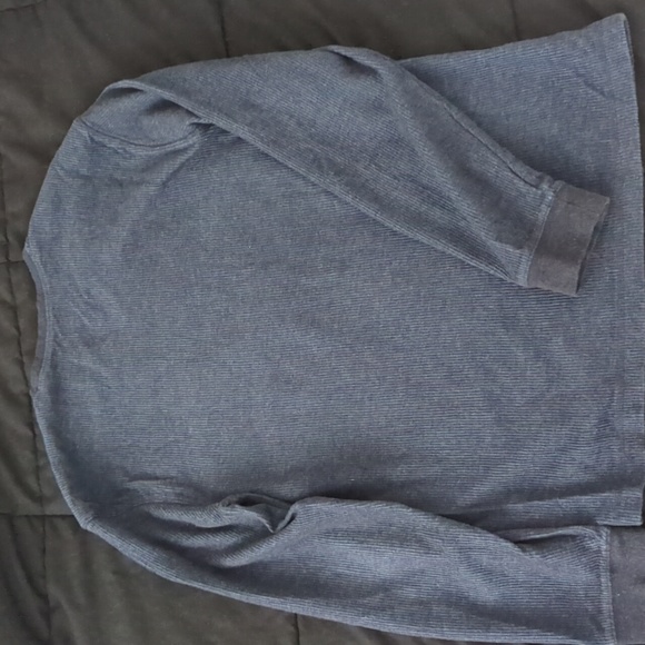 Men's medium blue Joseph Abboud sweater - Picture 2 of 3